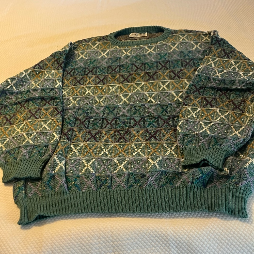 Patterned Crewneck Sweater - Green and Gold